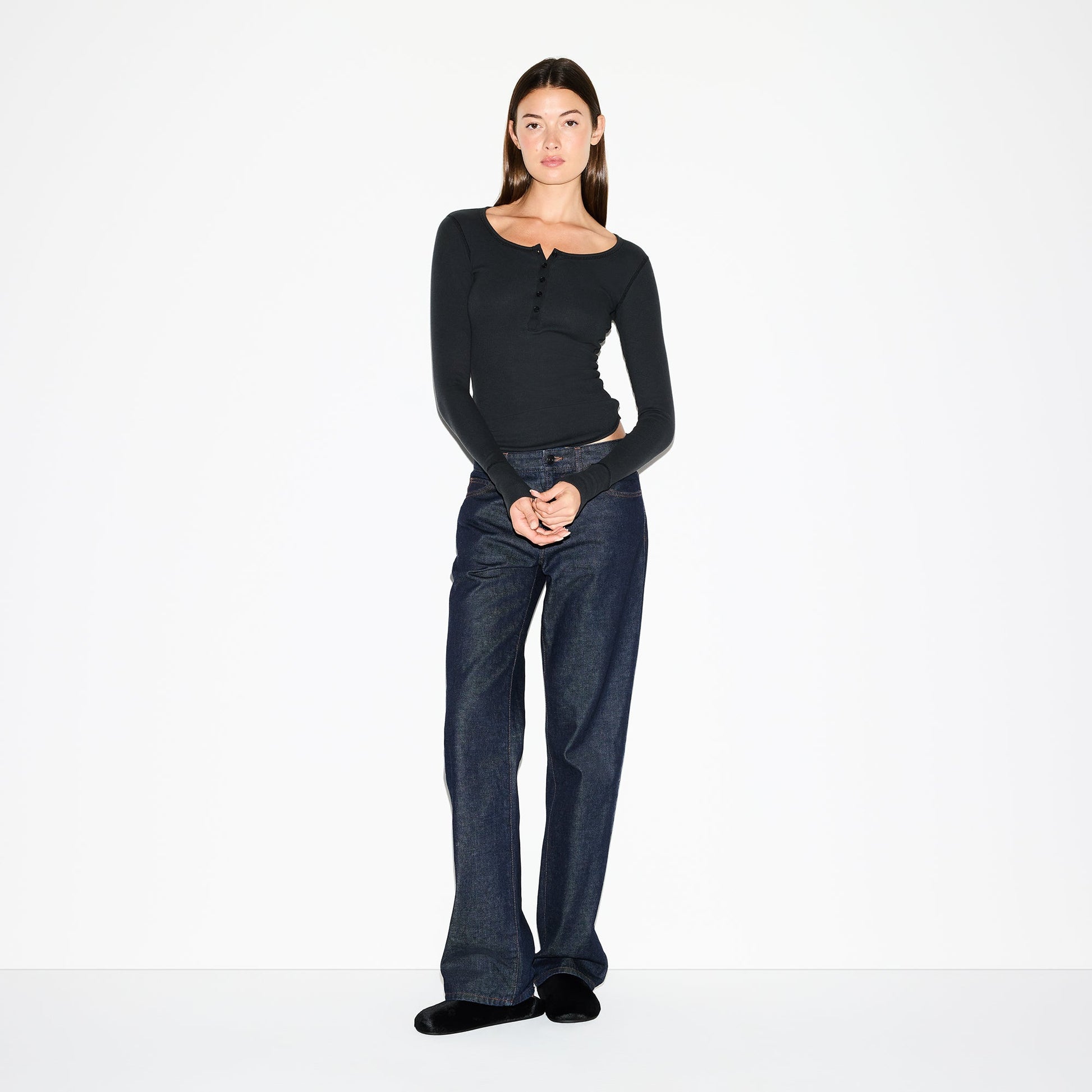 COTTON RIB SCOOP NECK HENLEY | SOOT