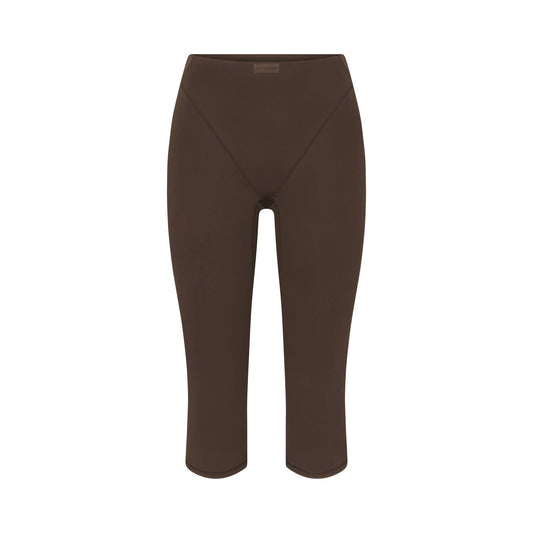 NikeSKIMS MATTE 17" V-LINE CROP LEGGING | DARK SEPIA