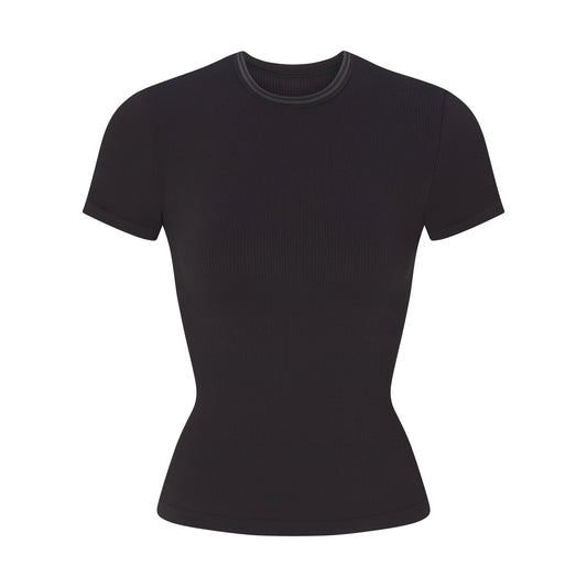 NikeSKIMS RIBBED SEAMLESS BABY TEE | OBSIDIAN