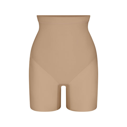 SKIMS BODY CORE SCULPT MID RISE SHORT | CLAY