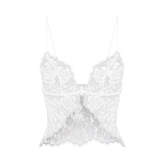 SKIMS LACE CAMI AND SHORT SET | SNOW