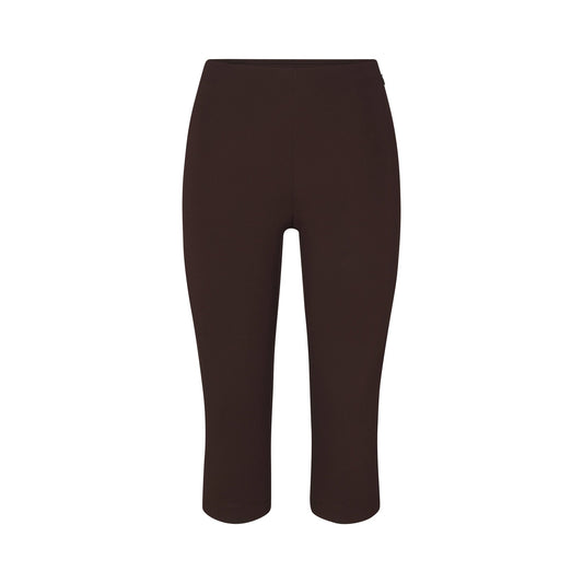 THE ESSENTIAL COLLECTION HIGH-WAISTED CAPRI | ESPRESSO