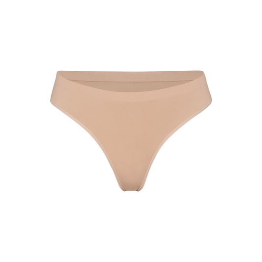SOFT SMOOTHING SEAMLESS THONG | CLAY