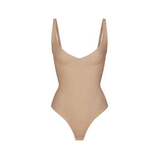 SKIMS BODY CORE SCULPT PLUNGE THONG BODYSUIT | CLAY